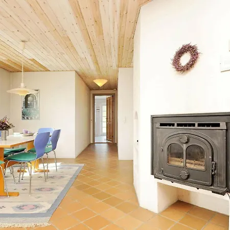 Ferienhaus Three-bedroom Holiday In 57